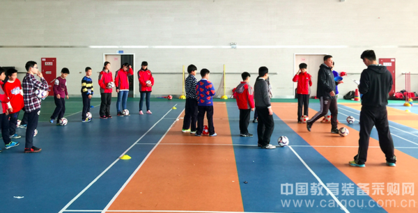 南京金陵中學仙林分校小學校園足球紀實