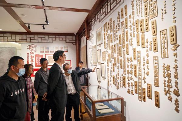 全國高校圖書館首家！四川大學典籍陳列館正式開館