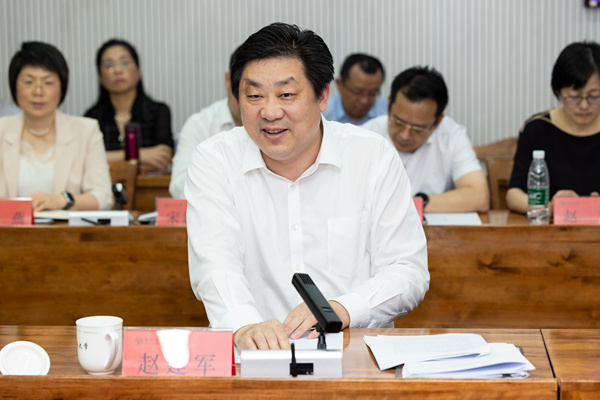 無錫市和東南大學共建東南大學無錫校區推進會在九龍湖校區舉行