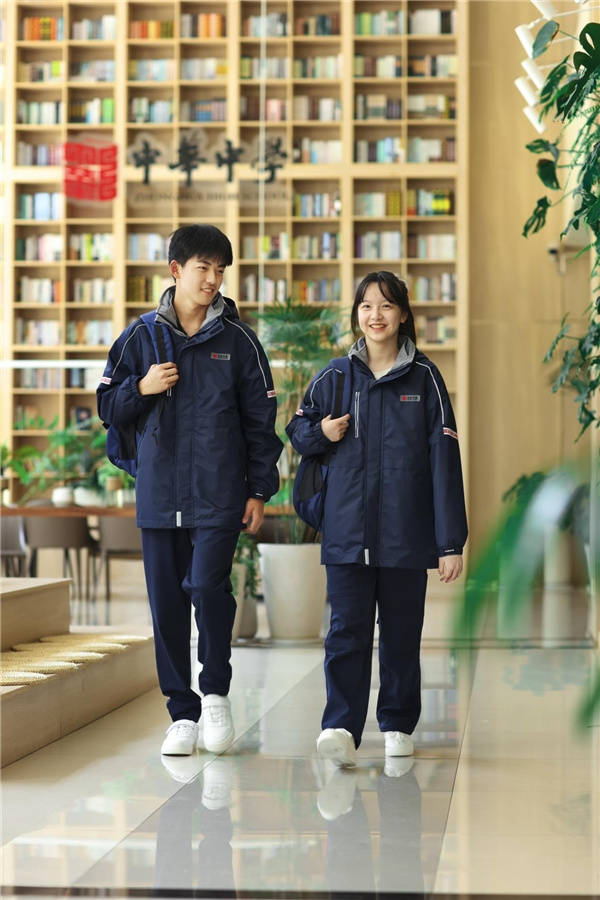 一衣三穿 溫暖相伴 派遜校服用心陪伴孩子走過四季