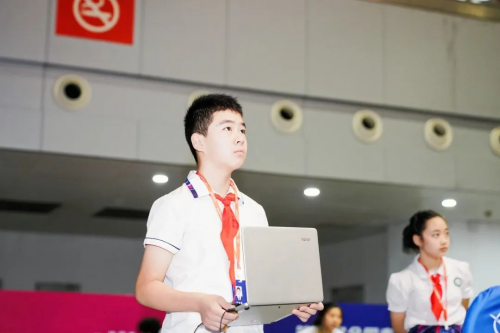 全國青少年無人機大賽：心系教育，高巨創新為青少年插上夢想飛翼