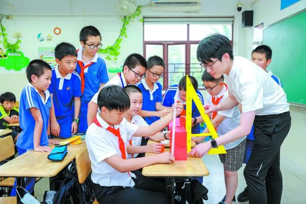 深圳：體育課每天與學生不見不散
