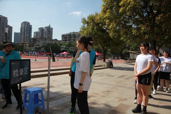 恒鴻達科技：AI技術賦能校園體育考試一降本增效