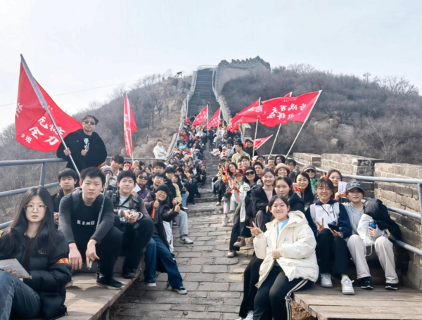 拼一百天，遂凌云志 ——仁才教育2025届高考百日誓师活动侧记