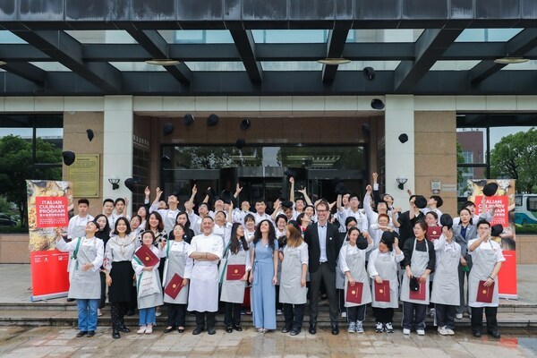 意大利驻华使领馆与对外贸易委员会第三年启动意大利烹饪教育项目