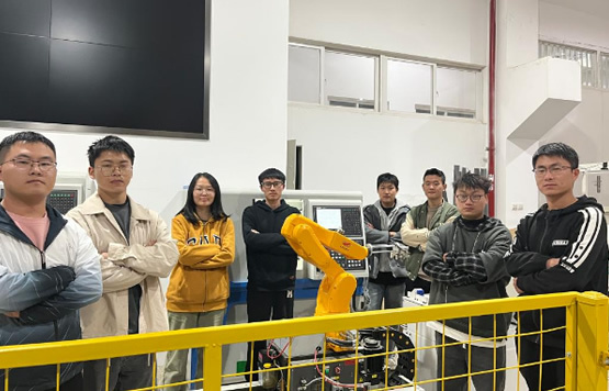 昆明理工大學學子在2023年全國機器人科技創新交流營暨機器人大賽中榮獲佳績