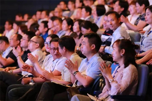 教培变革之年，共谋破局之道：第八届校管家520感恩答谢会将于下月召开