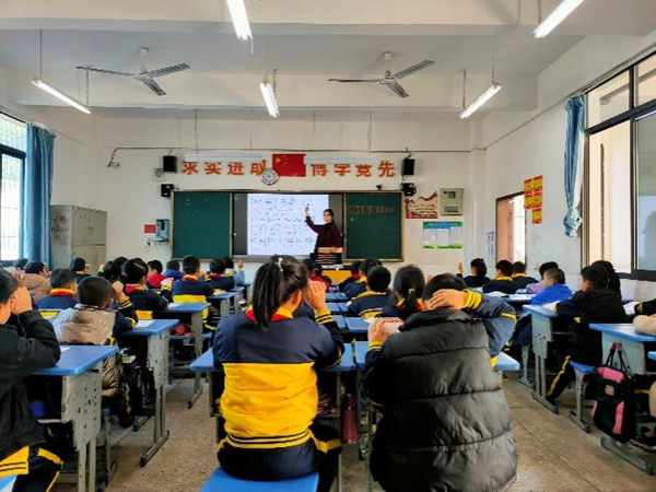 福建華安縣以規范教學常規為抓手 促進“雙減”工作落實