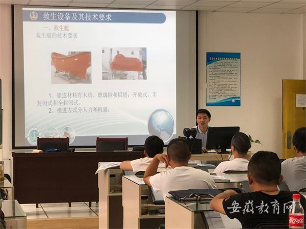 安徽銅陵探路職業教育改革 形成“8321”校企合作新模式