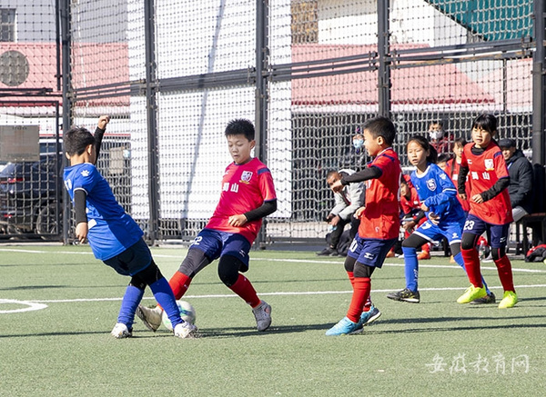 安徽省240名足球精英小將在宿州綠茵賽場爭霸