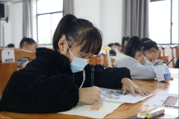 安徽蚌埠落实“双减” 智慧管理赋能学生全面发展