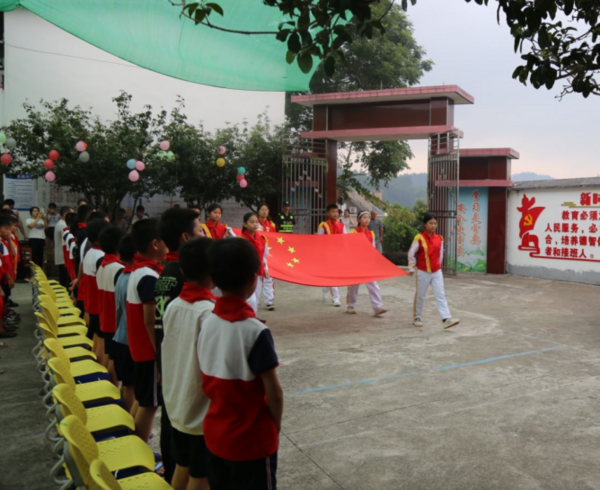 爱心助学，情暖“六一”丨博士有成对岑溪市大公小学捐资助学