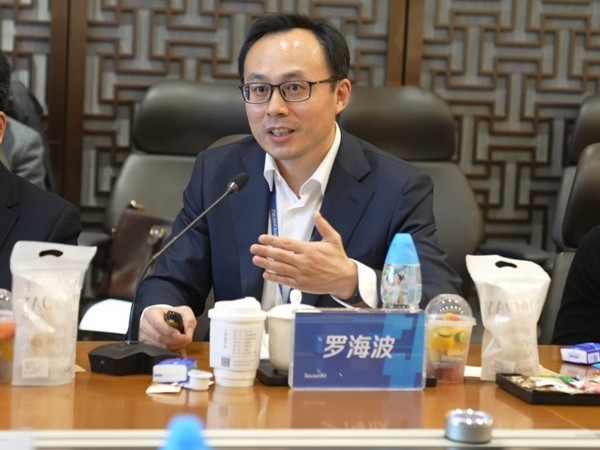 教育部副部长翁铁慧赴腾讯公司调研  互联网行业高校毕业生就业情况
