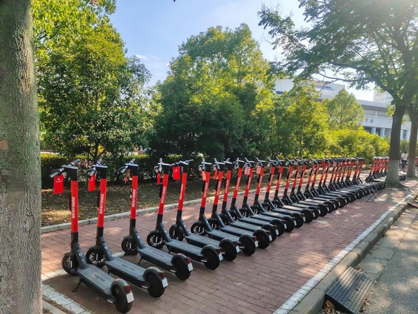 高校入駐，助力出行｜九號輕騎共享滑板車正式入駐南京曉莊學院