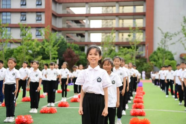 合肥市义务教育学校每天一节体育课现场会召开