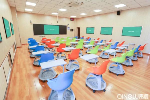 當朋友跟你說他在安徽上大學……